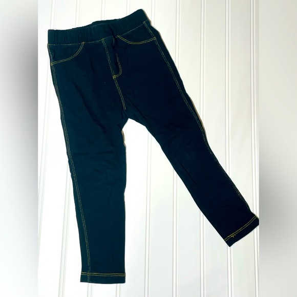 EUC Lot of Gap & Gap Disney Outfits - Picture 16 of 16